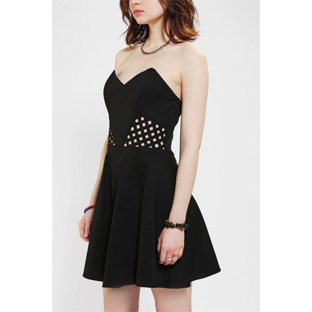 Urban Outfitters Black Mini Circle Dress Lattice-Waist Strapless Size 8